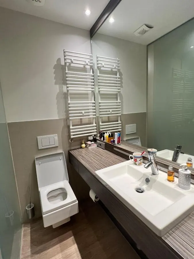 Fully Furnished Studio Apartment With Free Fitness ミュンヘン